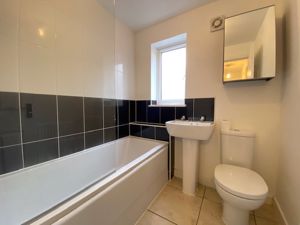 Family Bathroom- click for photo gallery